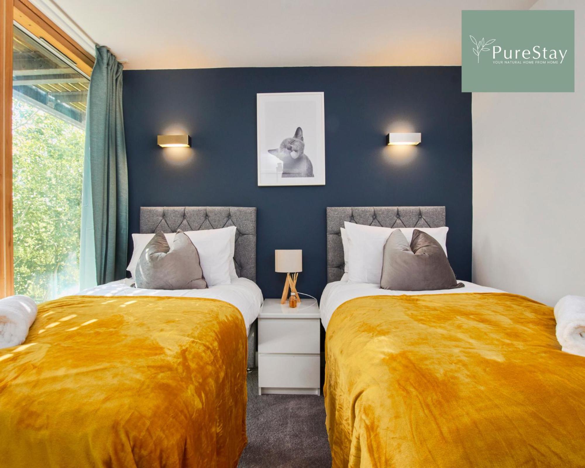Beautiful Four Bed House By Purestay Short Lets & Serviced Accommodation Coventry With Parking Εξωτερικό φωτογραφία