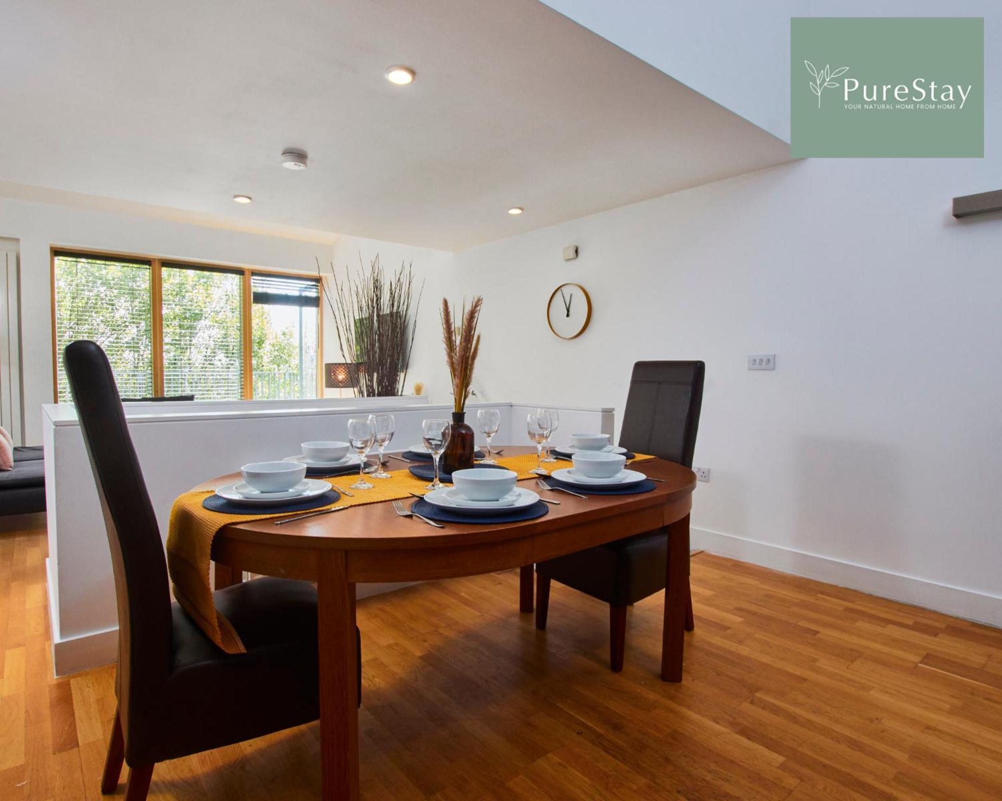 Beautiful Four Bed House By Purestay Short Lets & Serviced Accommodation Coventry With Parking Εξωτερικό φωτογραφία