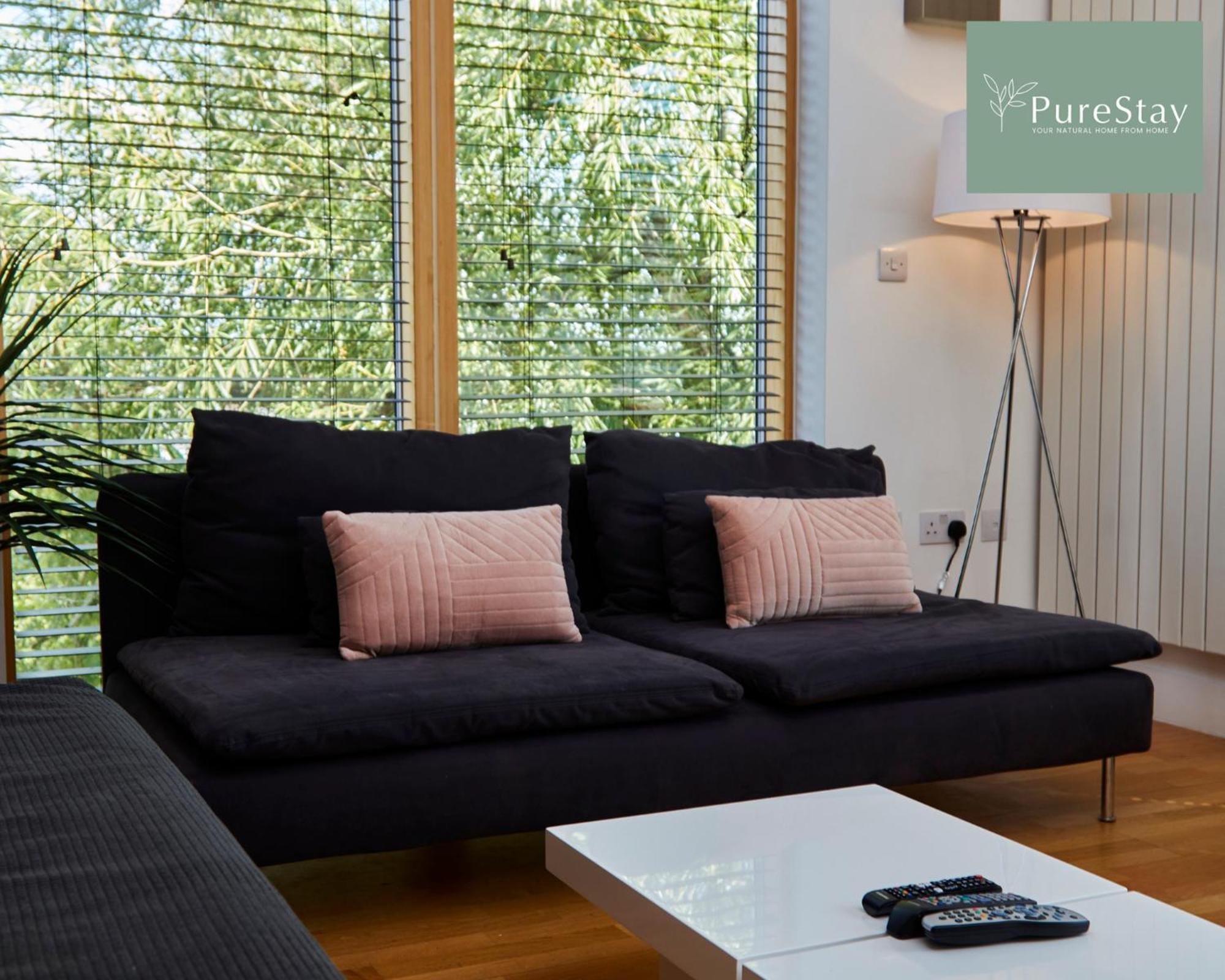 Beautiful Four Bed House By Purestay Short Lets & Serviced Accommodation Coventry With Parking Εξωτερικό φωτογραφία