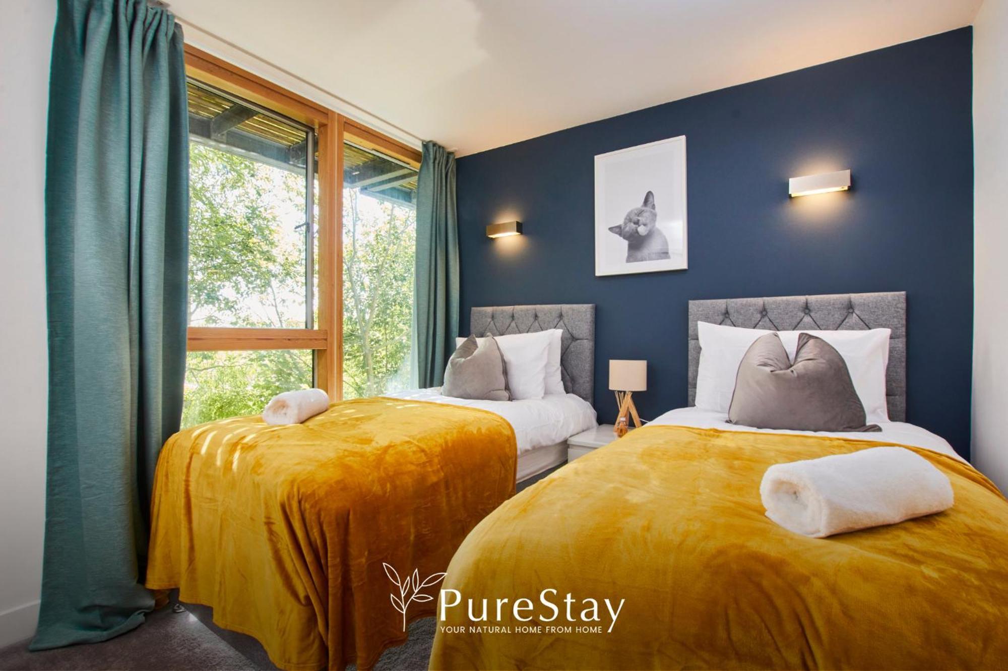 Beautiful Four Bed House By Purestay Short Lets & Serviced Accommodation Coventry With Parking Εξωτερικό φωτογραφία